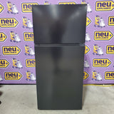 Hisense 18.0-cu ft Standard-Depth 30.0-in Wide Top-Freezer Refrigerator in Black HRT180N6ABD - Open Box