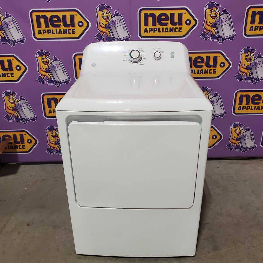 GE® 4.5 cu. ft. Capacity Washer with Stainless Steel Basket in White GTW465ASNWW - Certified Refurbished and GE® 7.2 cu. ft. Capacity Aluminized Alloy Drum Gas Dryer GTD33GASKWW - Certified Refurbished