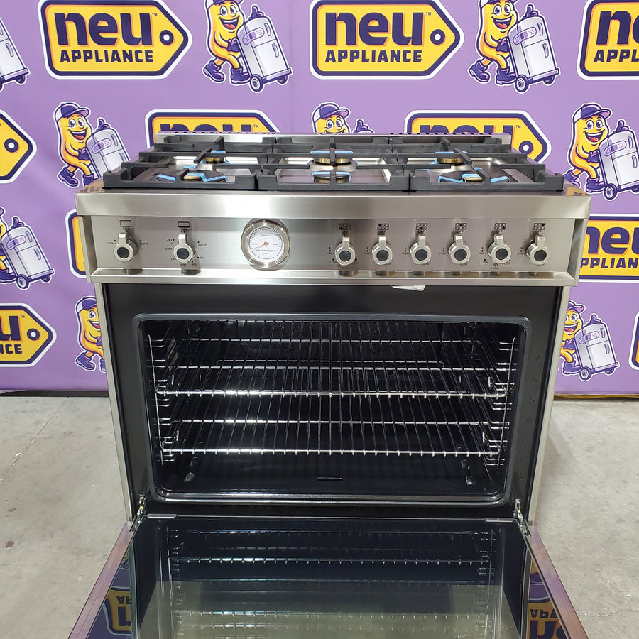 Bertazzoni 4.4 Cu. Ft. Freestanding Gas Convection Range in Stainless Steel PROF366GASXT - Scratch & Dent (Minor)