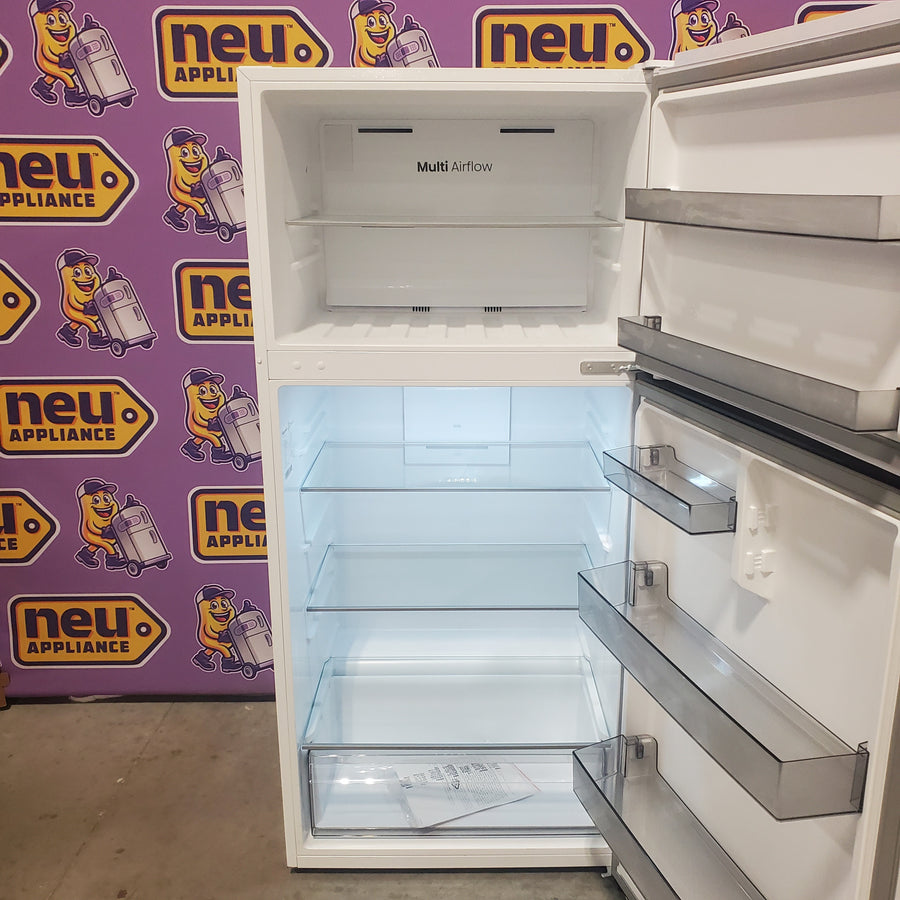 Hisense PureSpace 18.1-cu ft Counter-Depth 30-in Wide Top-Freezer Refrigerator Garage Ready ENERGY STAR Certified in White RT180N3SWEH - Scratch & Dent (Minor)