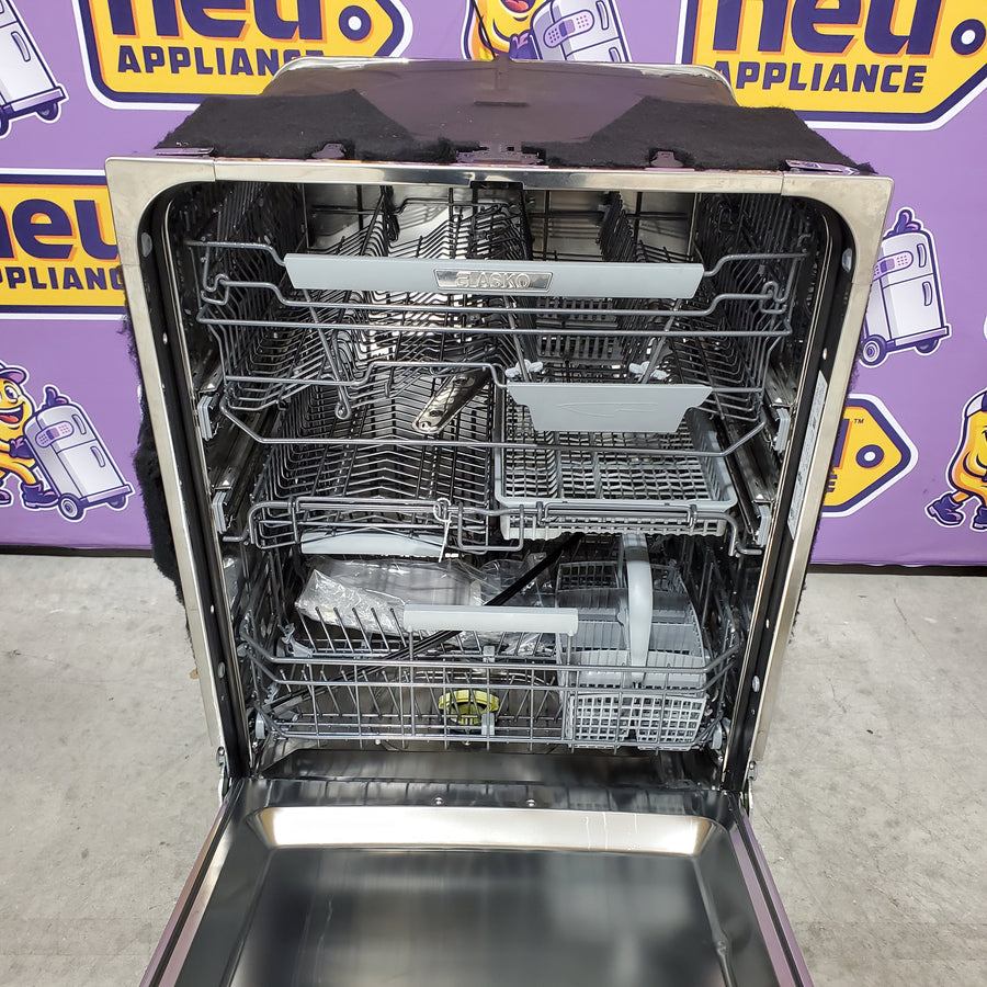 Asko 24 Inch Fully Integrated Panel Ready Built-In Dishwasher with 17 Place Settings, 11 Programs, 40 dBA, 8 Steel™, Super Cleaning System+™, LED Interior Light, and Turbo Drying DFI675XXL - Open Box