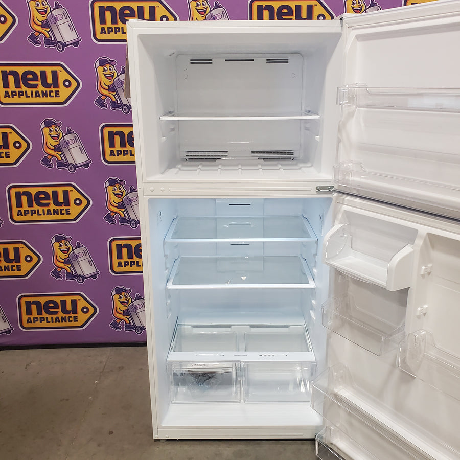 Vissani 18.1 cu. ft. Top Freezer Refrigerator with Adjustable Glass Shelving in White, Garage Ready MDTF18WHR5 - Scratch & Dent (Minor)