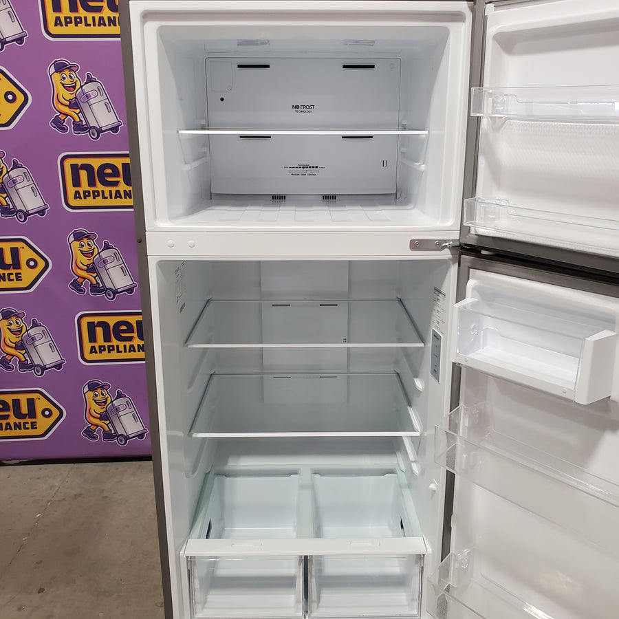 Vissani 18 cf Top Freezer Refrigerator-Stainless Look-E*Star-Garage Ready VRT180P3AVE - Scratch & Dent (Major)