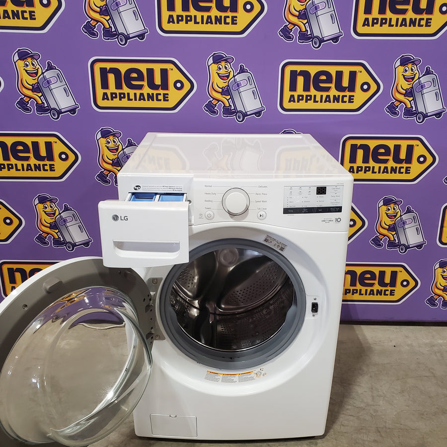 LG Ultra Large Capacity Front Load 4.5 Cu. Ft. Washer in White with ColdWash Technology WM3400CW - Scratch & Dent (Moderate)