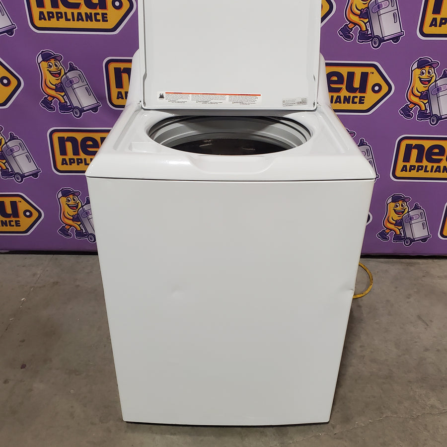 GE® 4.5 cu. ft. Capacity Washer with Stainless Steel Basket in White GTW465ASNWW - Certified Refurbished