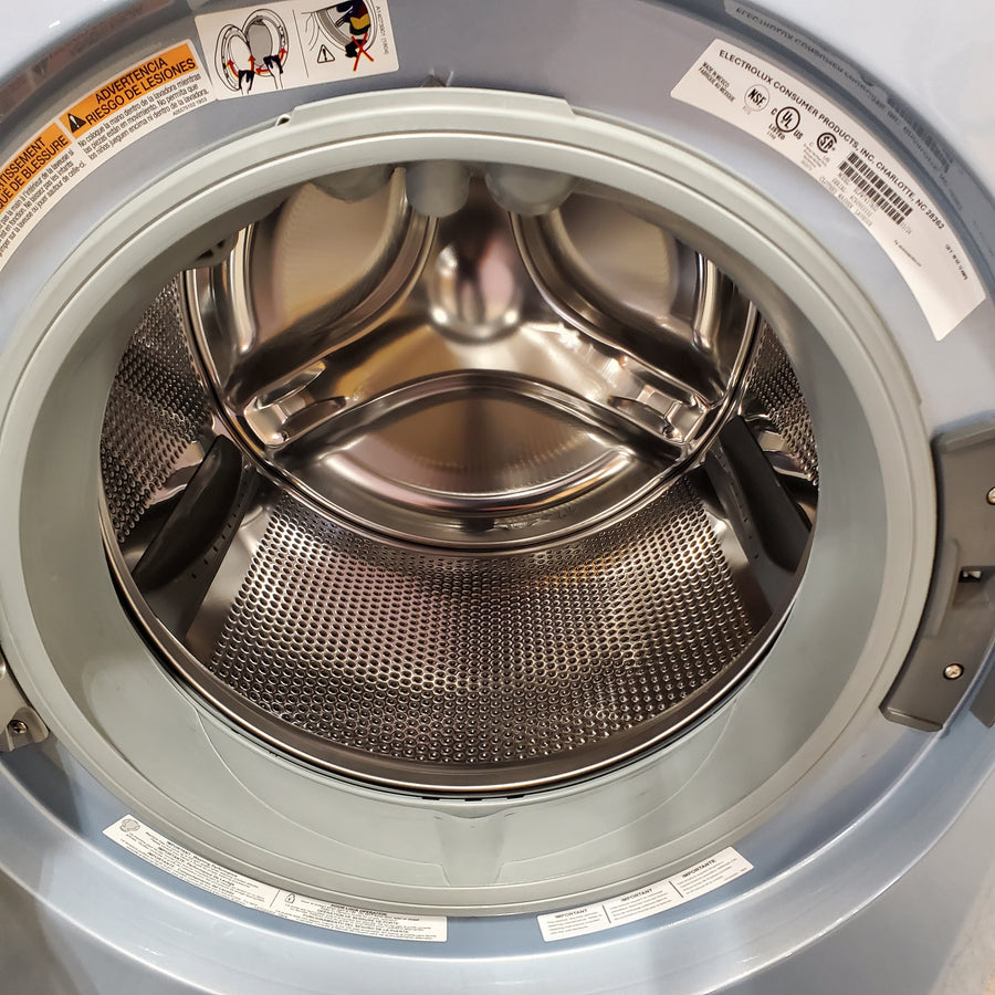 Electrolux 27 in. 4.5 cu.ft. HE Front Load ENERGY STAR Washer with LuxCare Wash System ELFW7437AG - Open Box