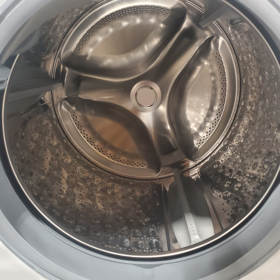Samsung 4.5 cu. ft. ENERGY STAR Front Load Washer with Vibration Reduction WF45T6000AW - Open Box