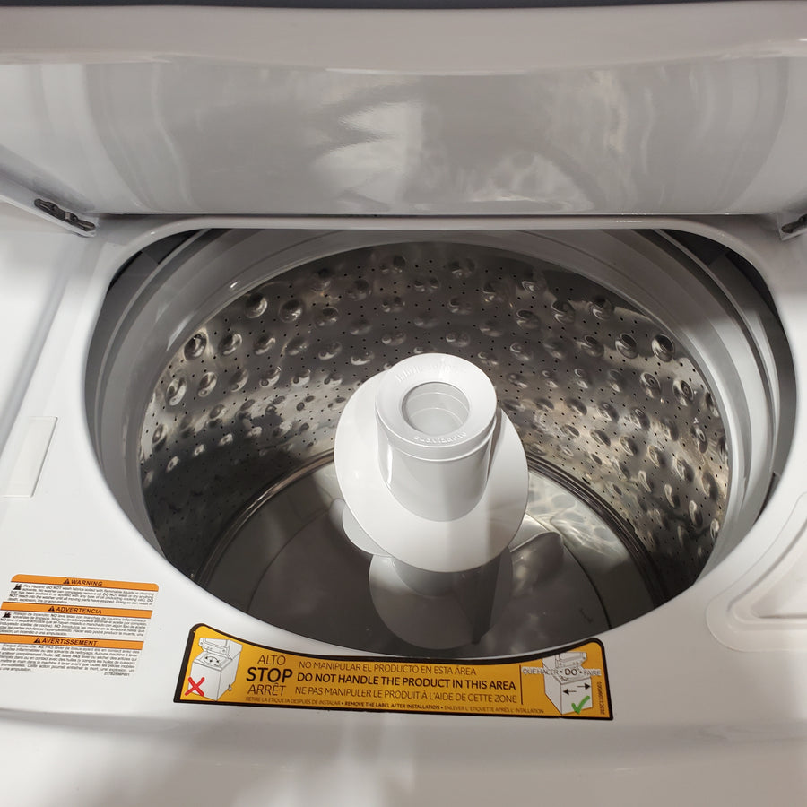 GE Unitized Spacemaker® 3.8 cu. ft. Capacity Washer with Stainless Steel Basket and 5.9 cu. ft. Capacity Electric Dryer GUD27ESSMWW - Certified Refurbished