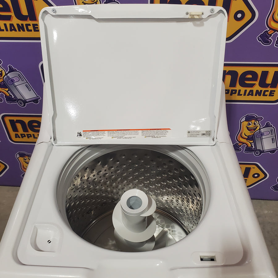 GE® 4.5 cu. ft. Capacity Washer with Stainless Steel Basket in White GTW465ASNWW - Certified Refurbished