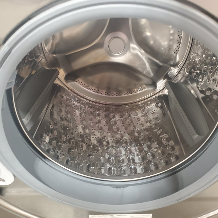 Samsung 4.5 cu. ft. Large Capacity Smart Front Load Washer with Super Speed Wash in Platinum 22442613 - WF45B6300AP - Scratch & Dent (Minor)