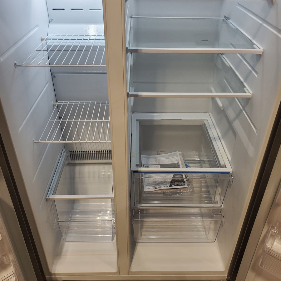 Frigidaire 25.6-cu ft ENERGY STAR Side-by-Side Refrigerator with Ice Maker in Fingerprint Resistant Stainless Steel FRSS26L3AF - Scratch & Dent (Moderate)
