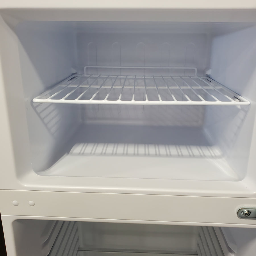 Frigidaire 7.2-cu ft Counter-Depth 21.3-in Wide Top-Freezer Refrigerator in Black EFR789-BLACK - Open Box