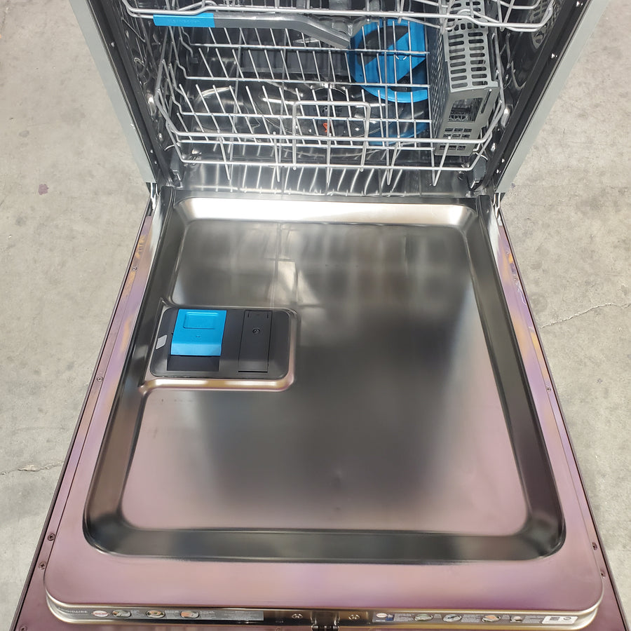 Frigidaire Gallery 24 in. Smudge-Proof Stainless Steel ENERGY STAR Top Control Built In Dishwasher with Third Rack GDSH4715AF - Scratch & Dent (Moderate)