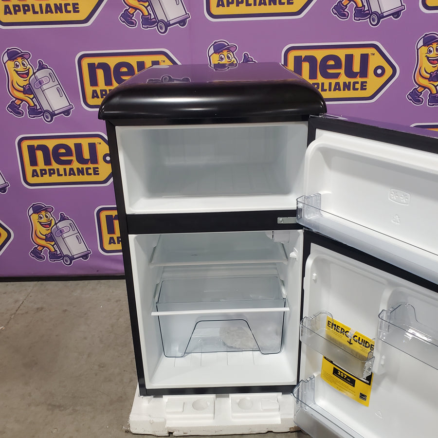 Galanz 3.1 Cu Ft Retro Dual Door Refrigerator GLR31TBKER - Open Box
