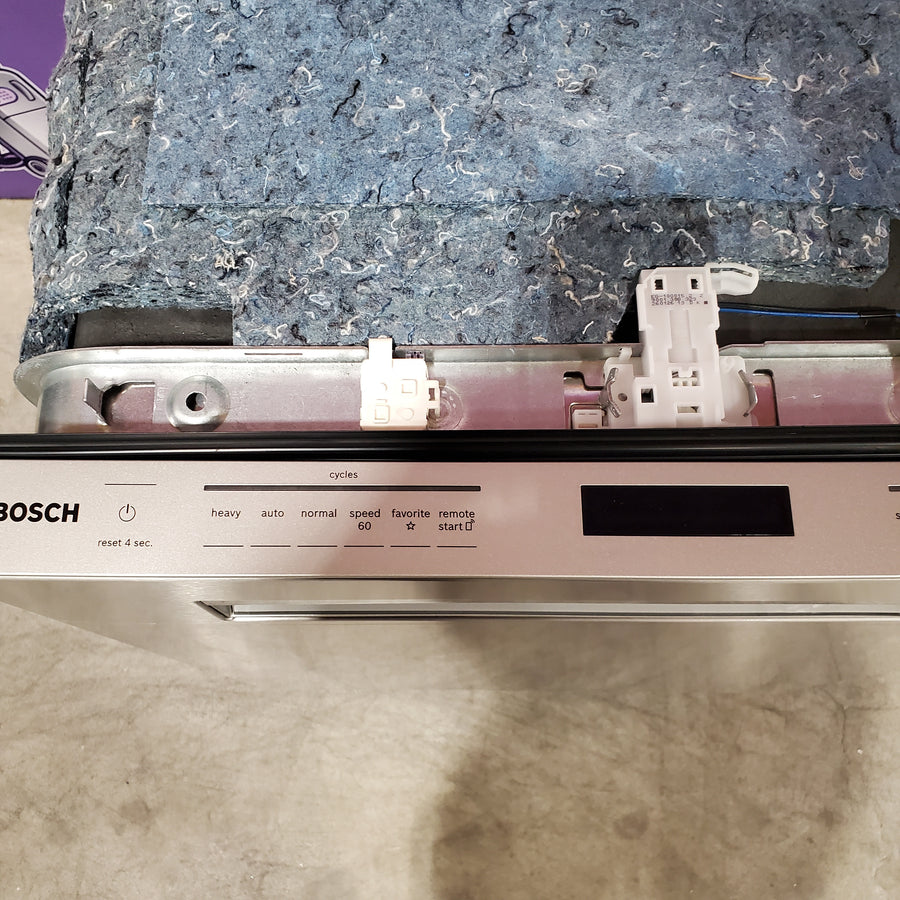 Bosch Benchmark Series 24-in Top Control Built-in Dishwasher With Third Rack, PowerControl and CrystalDry, 38-Decibel in Stainless Steel SHP9PCM5N - Scratch & Dent (Minor)