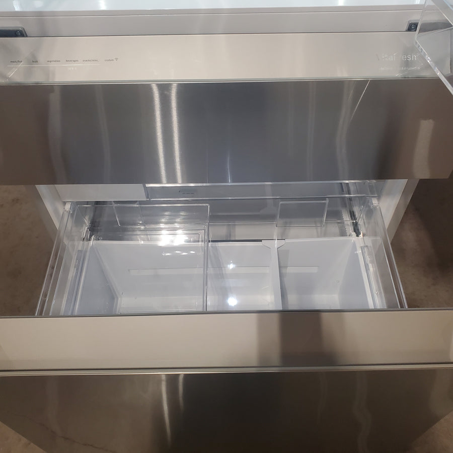 Bosch 800 Series 21 cu. ft. Smart Counter Depth 4-Door French Door Recessed Handle Refrigerator Stainless Steel, Ice and Water B36CL80ENS - Scratch & Dent (Moderate)