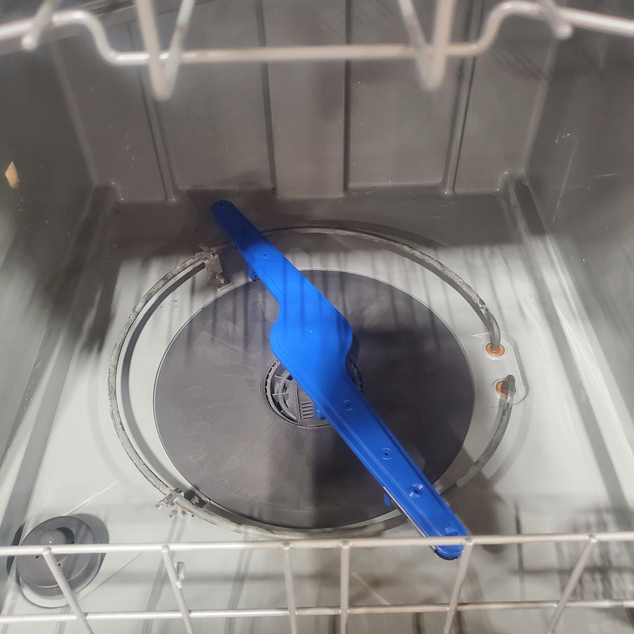 Frigidaire 24 in. Built In Dishwasher with 5 Level Wash System in White FDPC4221AW - Scratch & Dent (Minor)