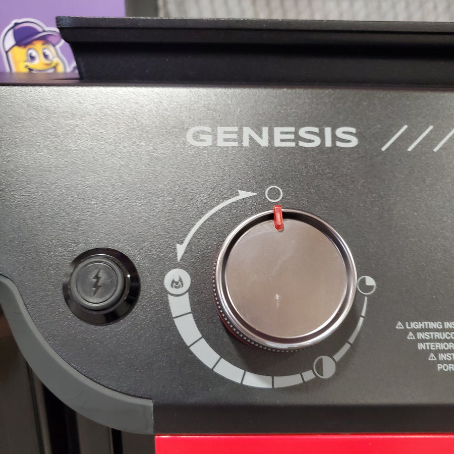 Weber Genesis E-330 Black 3-Burner Liquid Propane Gas Grill with 1 Side Burner E-330 - Scratch & Dent (Minor)