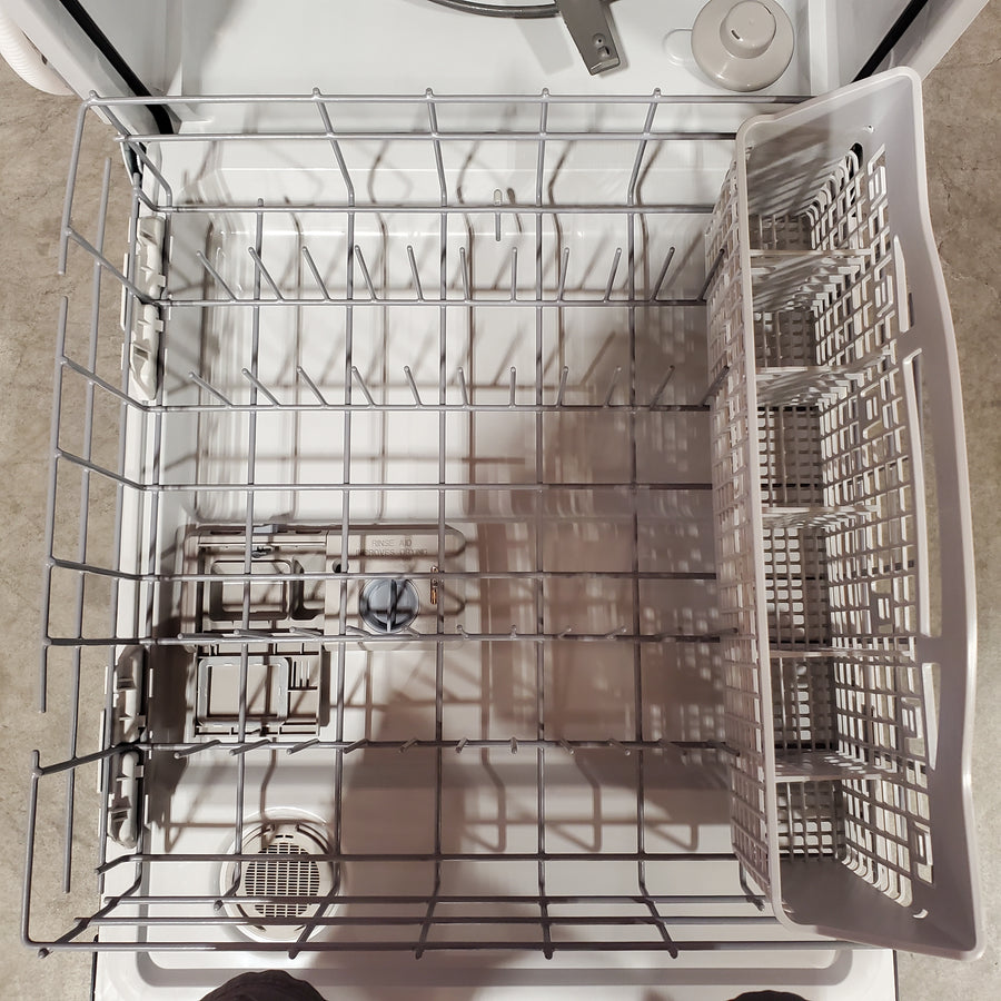 Whirlpool Quiet Dishwasher with Boost Cycle 22521711 - WDF341PAPB - Open Box