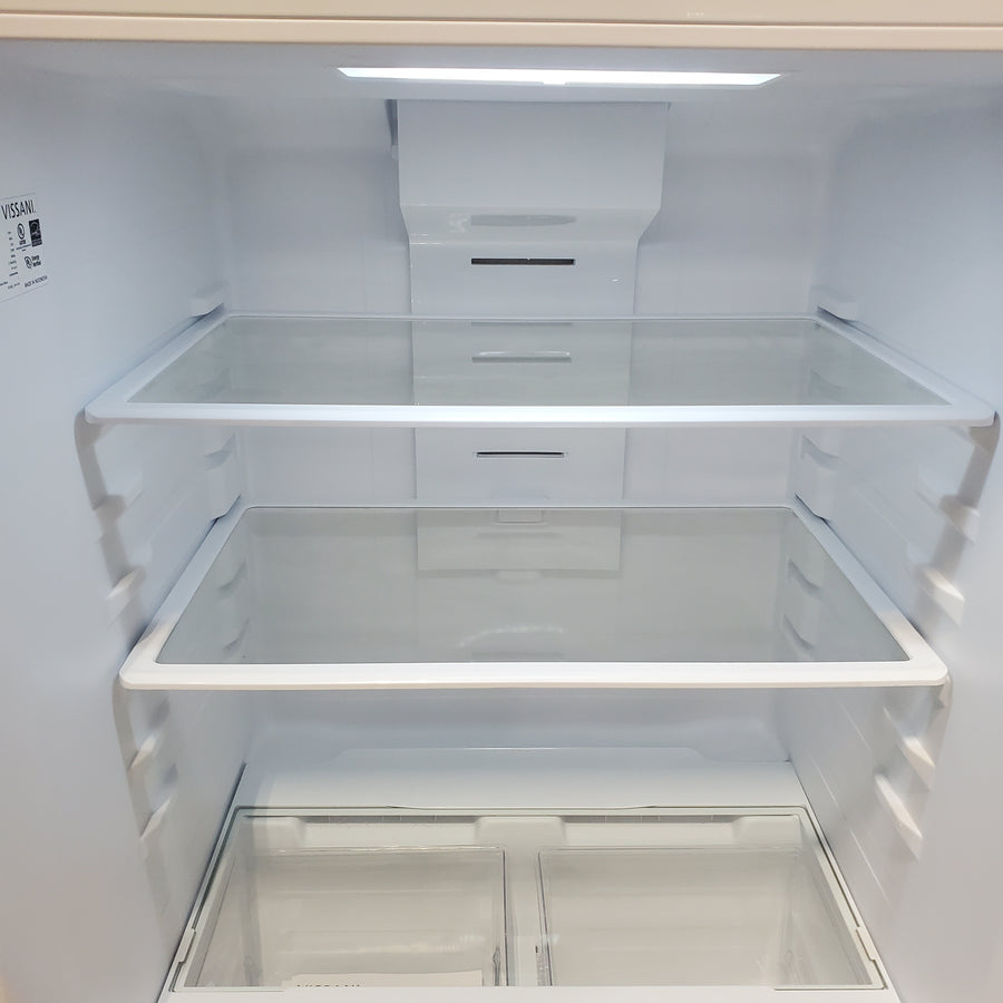 Vissani 18.1 cu. ft. Top Freezer Refrigerator with Adjustable Glass Shelving in White, Garage Ready MDTF18WHR5 - Scratch & Dent (Minor)