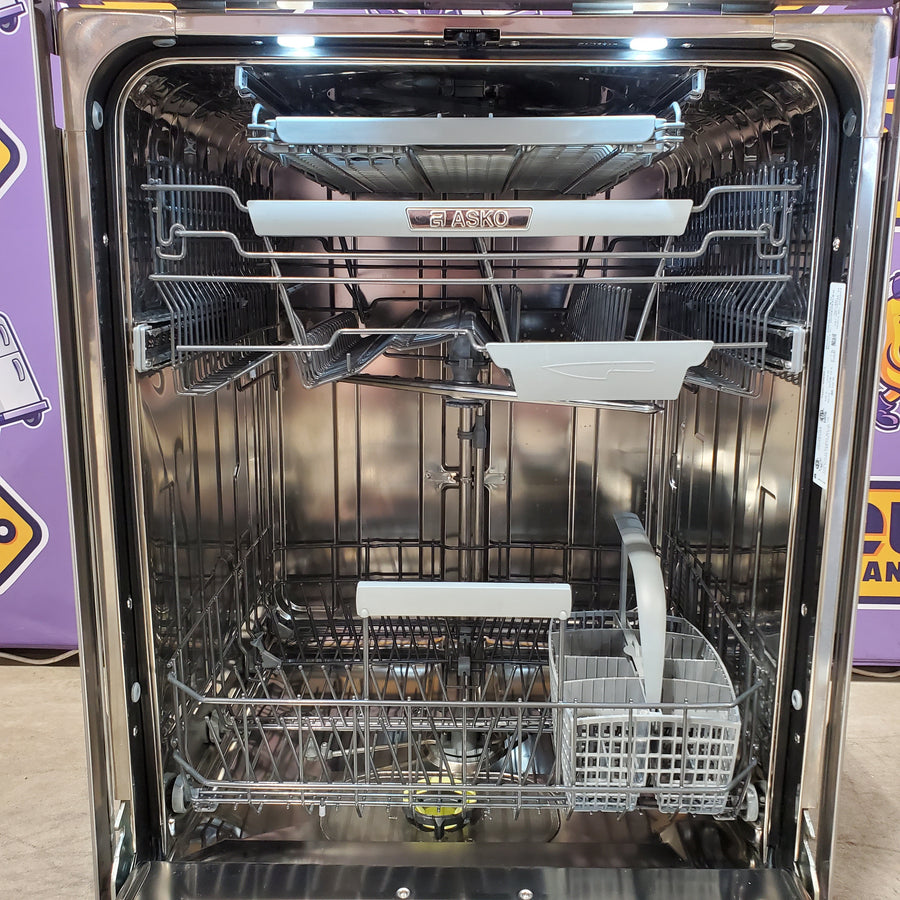 ASKO 40 Series Dishwasher in Stainless Steel with Super Cleaning System™ 1116256 - DBI664IXXLS - Scratch & Dent (Minor)