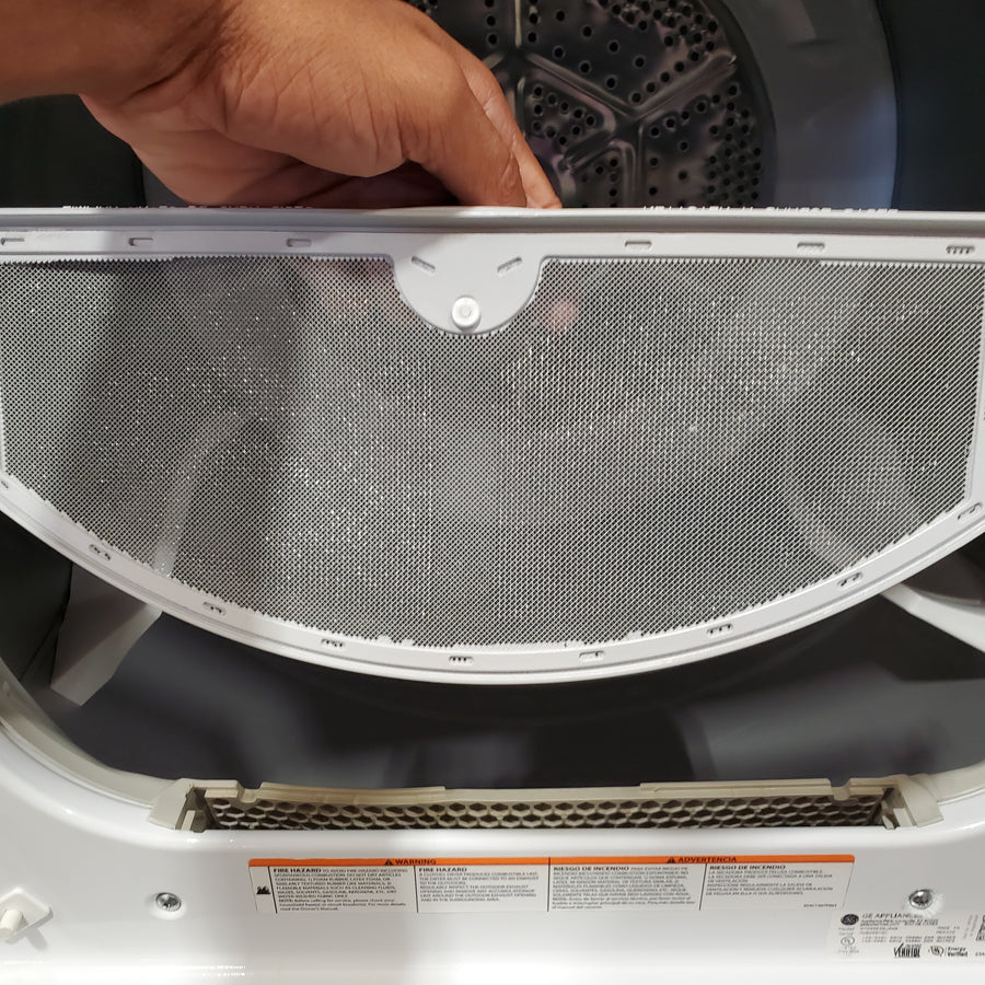 GE White Electric Aluminized Alloy Drum 7.2 Cu. Ft. Dryer with Sensor Dry and Extended Tumble GTD45EASJWS - Scratch & Dent (Moderate)