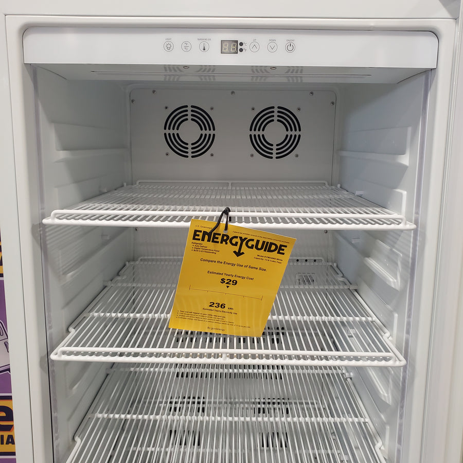 SOZT 23.54 in. Single Zone 588-Cans Commercial Beverage Cooler in White with Adjustable Shelves and LED Lights FM24WS - Scratch & Dent (Minor)