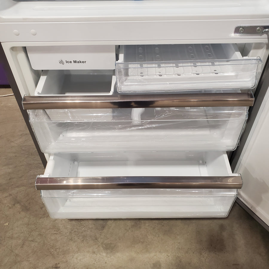 Bertazzoni 31" Bottom Mount Free Standing Refrigerator in Stainless Steel REF31BMFIX - Scratch &Dent (Moderate)
