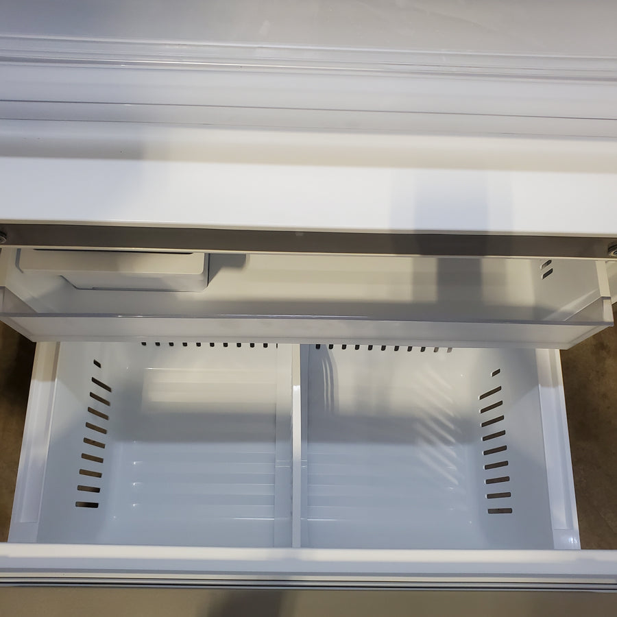 LG 27 cu. ft. Smart Counter-Depth MAX™ French Door Refrigerator with Linear Cooling™ and Internal Water Dispenser 22121512 - LRFLC2706S - Scratch & Dent (Moderate)