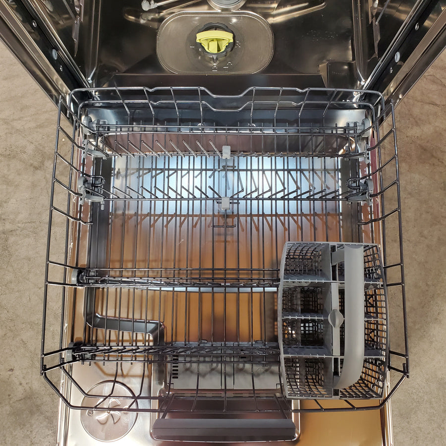 ASKO 40 Series Dishwasher in Stainless Steel with Super Cleaning System™ 1116256 - DBI664IXXLS - Scratch & Dent (Minor)