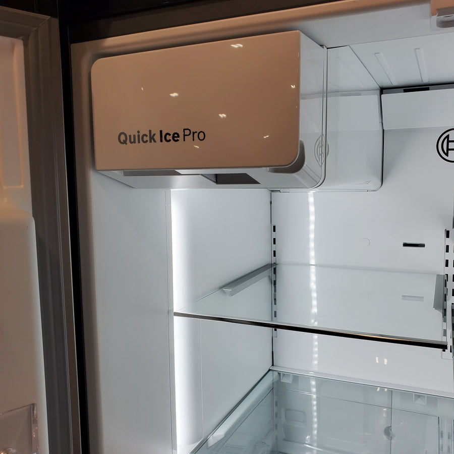 Bosch Fastest Ice Maker Standard-Depth 300 Series 26-cu ft 3-Door Smart Compatible French Door Refrigerator with Ice Maker with Water and Ice Dispenser in Stainless Steel B36FD31ENS - Scratch & Dent (Minor)