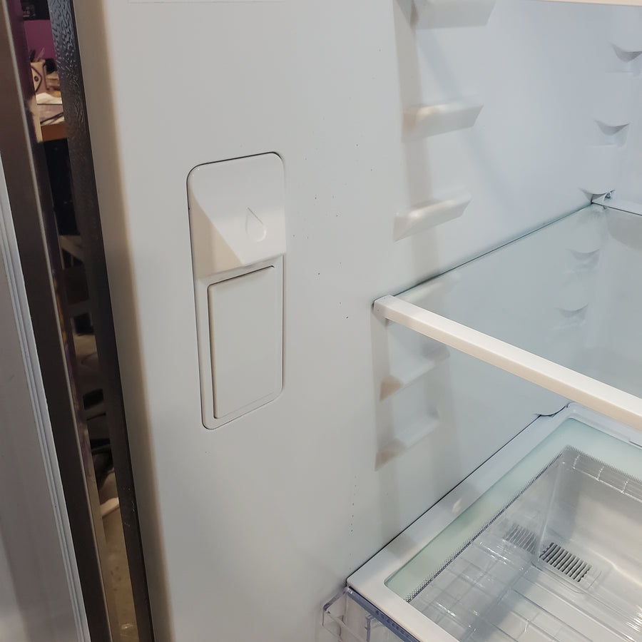 Frigidaire Counter-Depth 19.9-cu ft 35-in Wide French Door Refrigerator with Ice Maker ENERGY STAR Certified in Stainless Steel FRFG201LAV - Open Box