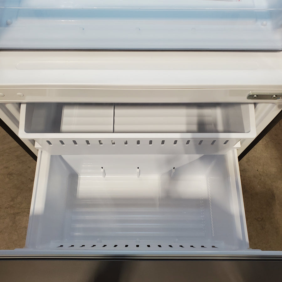 Hisense PureSpace 17.2-cu ft Counter-Depth 32-in Wide Bottom-Freezer Refrigerator in Fingerprint Resistant Stainless Steel 22321471 - HRB171N6ABE - Scratch & Dent (Moderate)