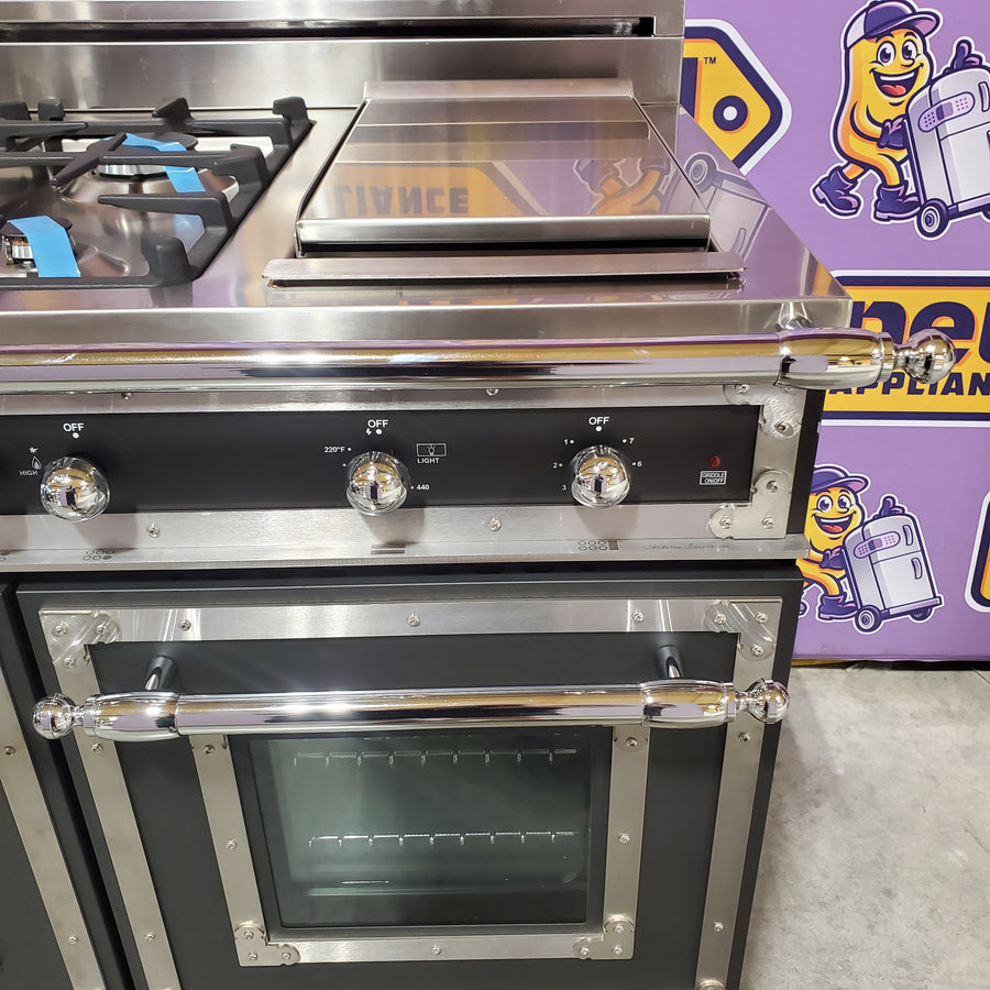 Bertazzoni Freestanding Double Oven Gas Convection Range in Black HER486GGASNE - Scratch & Dent (Minor)