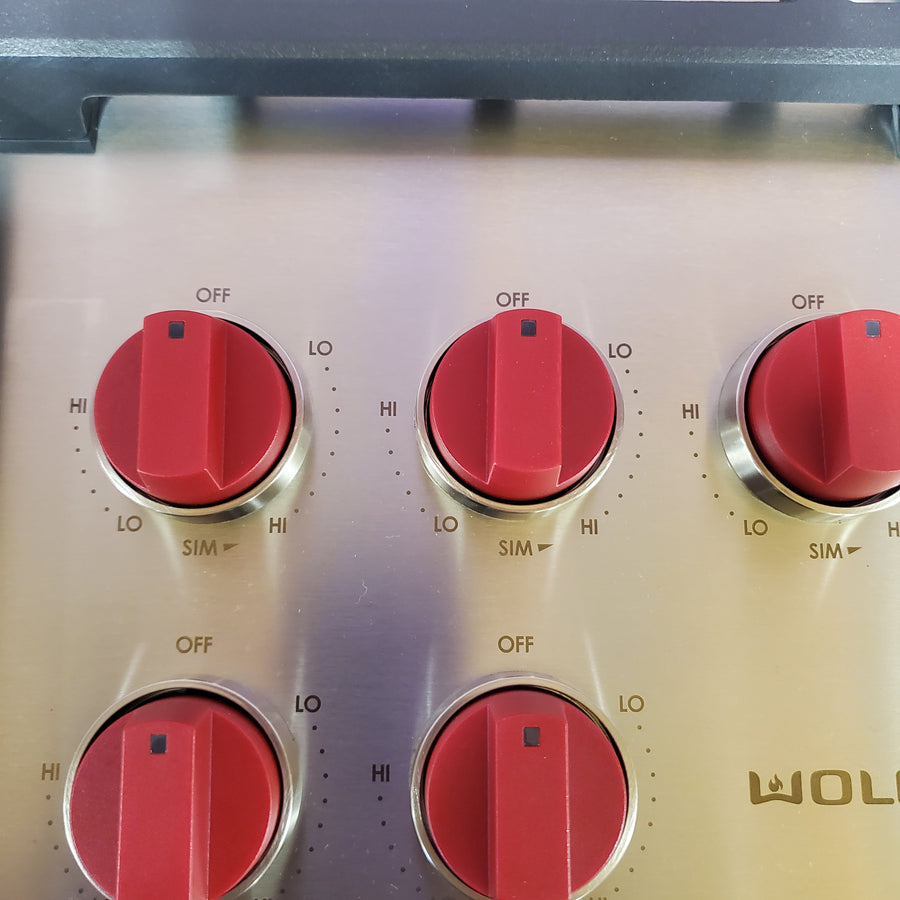 Wolf 36 Inch Gas Cooktop with 5 Dual-Stacked Sealed Burners, Continuous Grates, True Simmer Settings, Automatic Reignition, and Illuminated Controls CG365PS - Open Box