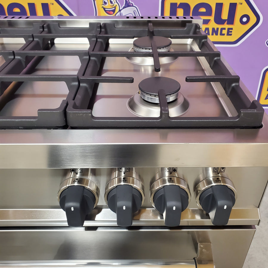 Bertazzoni 30 Inch Gas Range with 4 Aluminum Burners, 4.7 Cu. Ft Oven Capacity, Cast Iron Grates, Convection Bake, Soft Motion Doors, 19000 BTU Power Burner, Infrared Gas Broiler MAST304GASXV - Scratch & Dent (Minor)