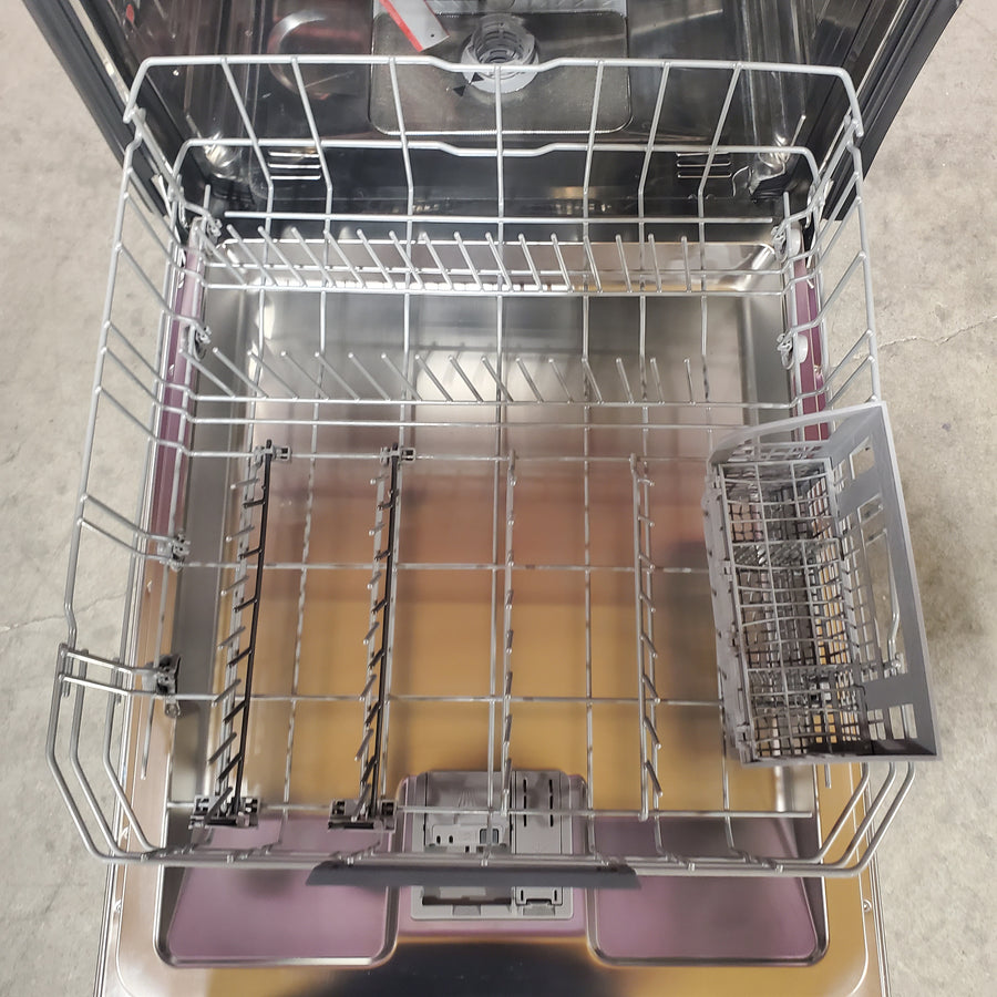 Bosch 800 Series 24-in Top Control Built-in Dishwasher With Third Rack, PowerControl and CrystalDry, 42-Decibel in Stainless Steel SHX78CM5N - Scratch & Dent (Moderate)