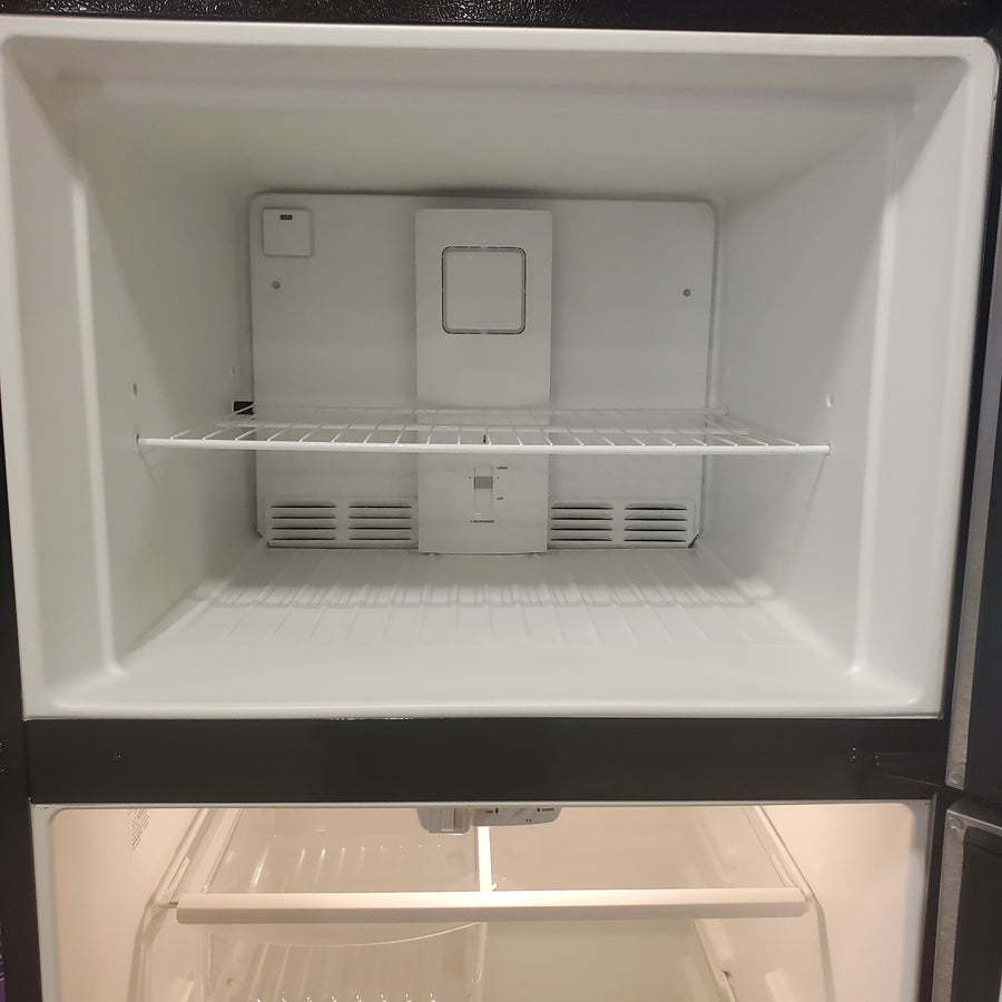 Frigidaire 20.4-cu ft Standard-Depth 30-in Wide Top-Freezer Refrigerator in EasyCare Stainless Steel LFTR2021TF - Scratch & Dent (Minor)