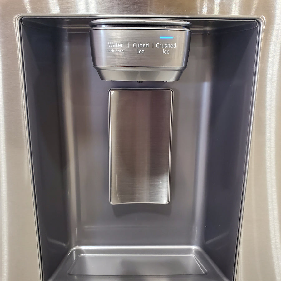 Samsung 28-cu ft 4-Door ENERGY STAR Smart French Door Refrigerator with Ice Maker in Fingerprint Resistant Stainless Steel 22442647 - RF28R7201SR - Scratch and Dent (Moderate)