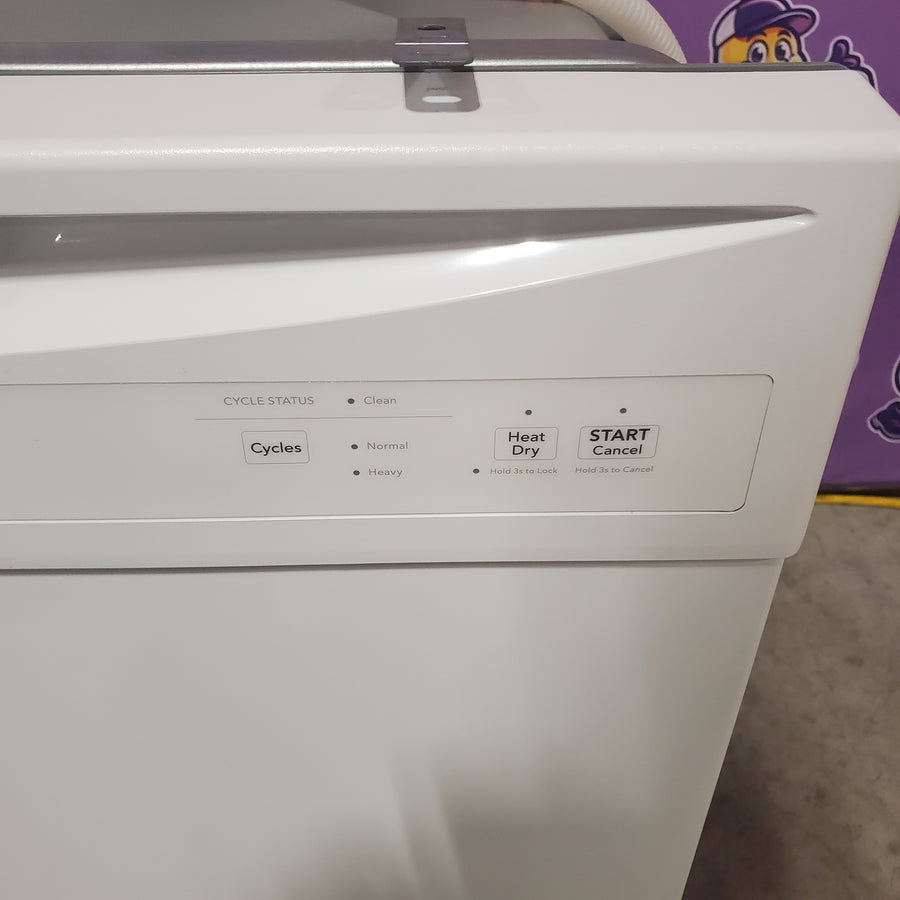 Frigidaire 24 in. Built In Dishwasher with 5 Level Wash System in White FDPC4221AW - Scratch & Dent (Minor)
