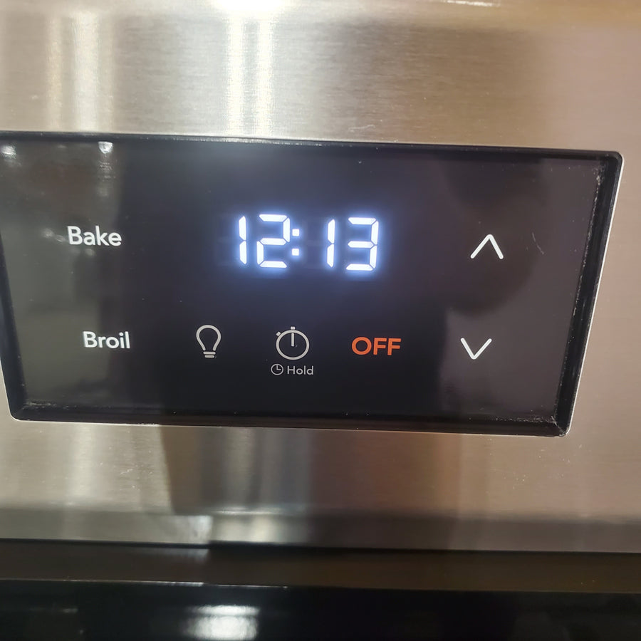 Frigidaire 5 Burner Gas Range with Even Baking Technology in Stainless Steel FCRG3052BS - Scratch & Dent (Minor)
