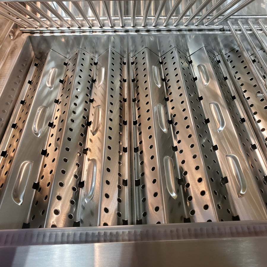 Coyote 36 Inch Built-In Grill with 4 Infinity Burners™, 875 sq. in. Cooking Surface, Interior Grill Lighting and Integrated Wing Guard C2C36NG - Open Box
