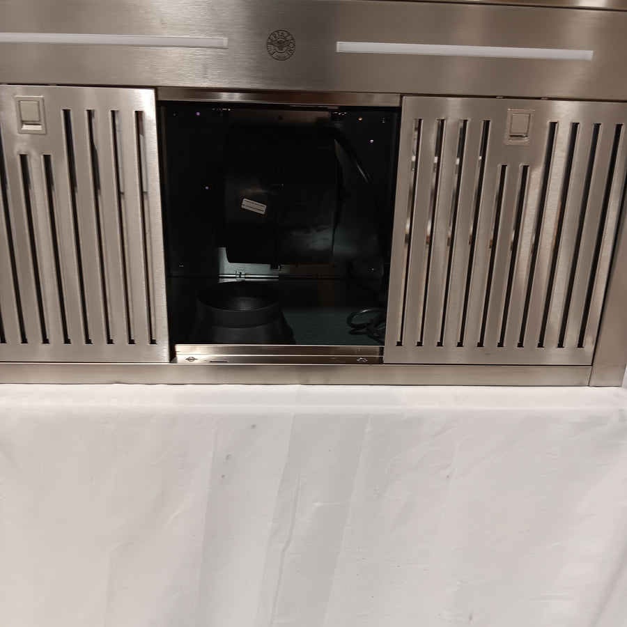 Bertazzoni 36 Wall-mount Chimney Hood with 3 Speeds + Booster, 600 CFM, 1 Motor, Digital Airflow Reducer, Timer, Filter Alarm, and Air-cleaning Option KPH36XT - Scratch & Dent (Minor)