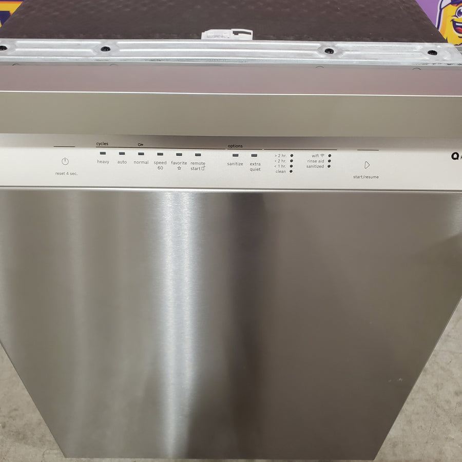 Bosch 300 Series 24-in Front Control Built-in Dishwasher with Third Rack, PrecisionWash and PureDry, 50-Decibel in Stainless Steel SHE3ADF5N - Scratch & Dent (Minor)