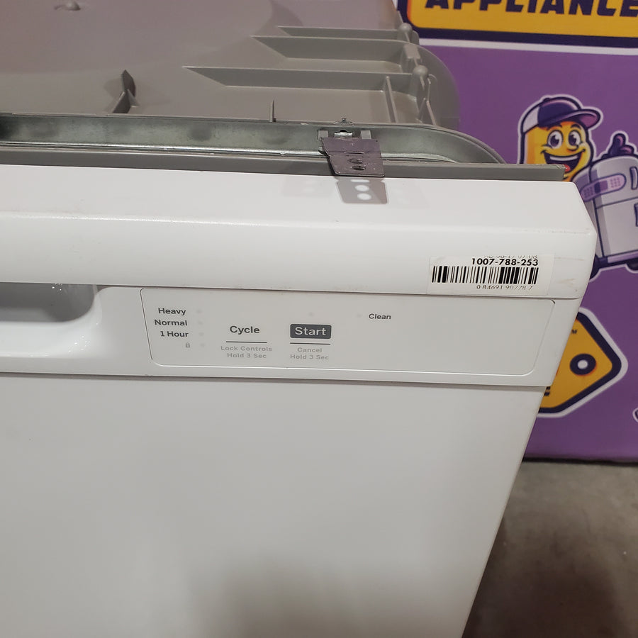 GE® ENERGY STAR® Dishwasher with Front Controls in White GDF460PGTWW - Scratch & Dent (Minor)