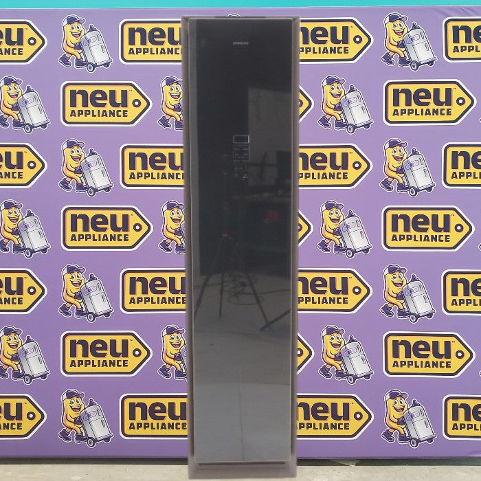 Pictures of 20.88 in. Dark Black Samsung AirDresser Upright Steamer with Air Hangers DF60R8200DG - Scratch & Dent - Minor - Neu Appliance Outlet - Discount Appliance Outlet in Austin, Tx