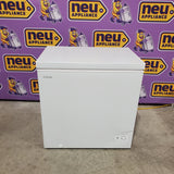 Vissani 7.0 cu. ft. Manual Defrost Chest Freezer with LED Light in White, Garage Ready HMCF7W5 - Certified Refurbished
