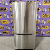 Vissani 18.7 cu. ft. Bottom Freezer Refrigerator in Stainless Steel 25138SD751 - MDBF18SS - Scratch & Dent (Major)