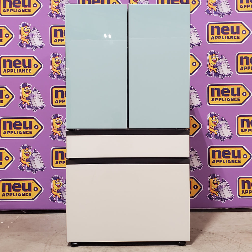 Pictures of Samsung Bespoke 29 cu ft. 4-Door Standard Depth French Door Smart Refrigerator with Beverage Center Auto Fill Pitcher and Dual Ice Maker with Ice Bites™ in White Glass 4SD401 - RF29BB86004MAA - Open Box - Neu Appliance Outlet - Discount Appliance Outlet in Austin, Tx
