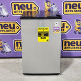 Arctic Chef 4.5 cu. ft. Mini Fridge in Stainless Steel ACFR465 - Scratch & Dent (Moderate)